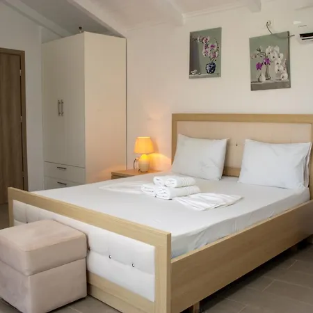 Mussels Apartment Ksamil